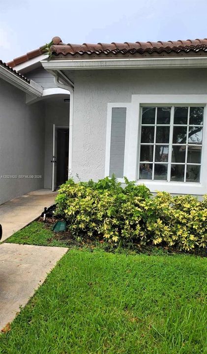 For Rent: $2,600 (2 beds, 2 baths, 1264 Square Feet)