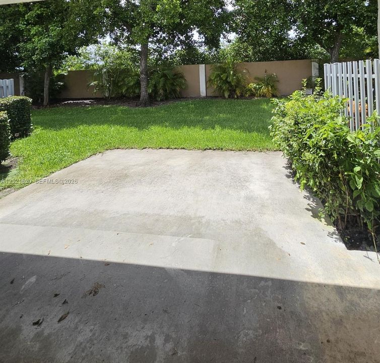 For Rent: $2,600 (2 beds, 2 baths, 1264 Square Feet)