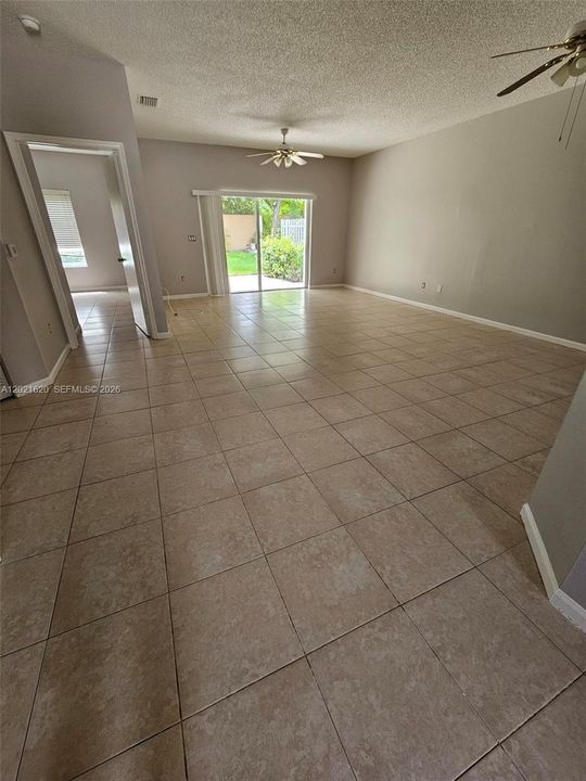 For Rent: $2,600 (2 beds, 2 baths, 1264 Square Feet)