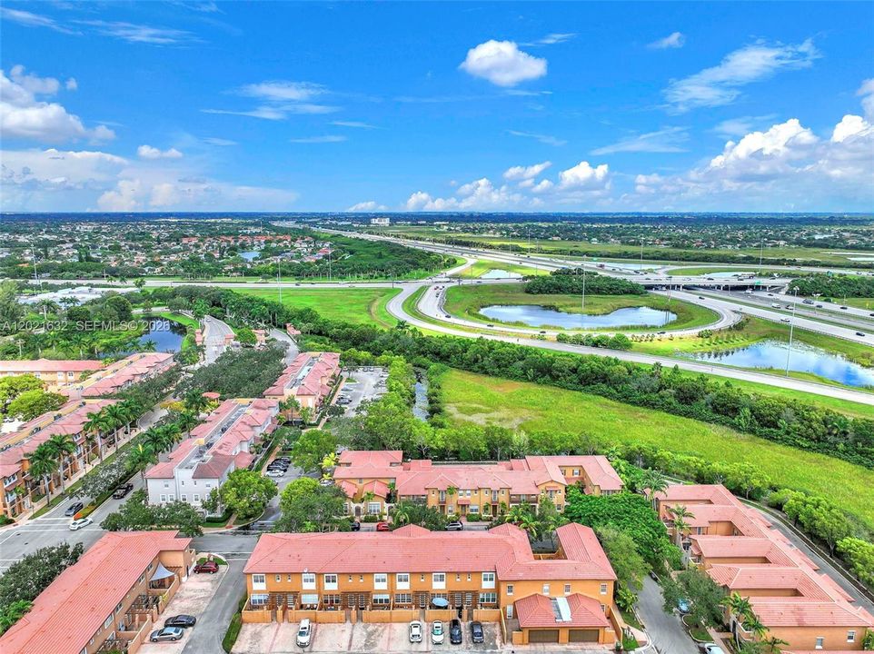 В аренду: $2,700 (2 спален, 2 ванн, 1482 Квадратных фут)