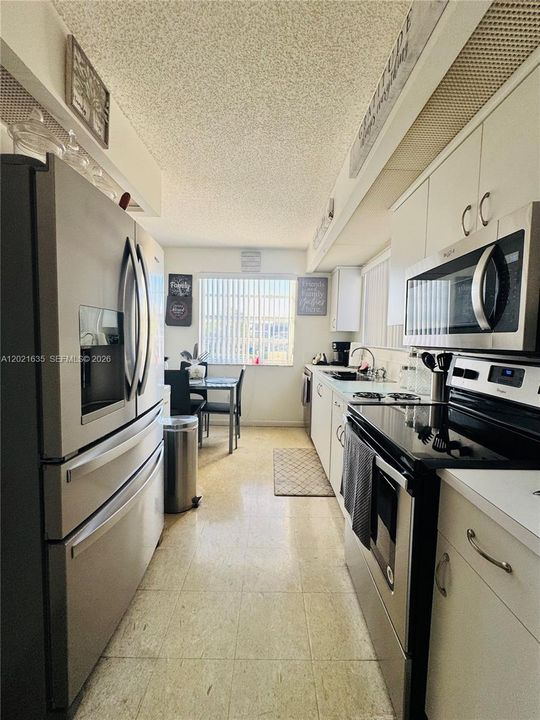 En Venta: $250,000 (2 camas, 2 baños, 1160 Pies cuadrados)