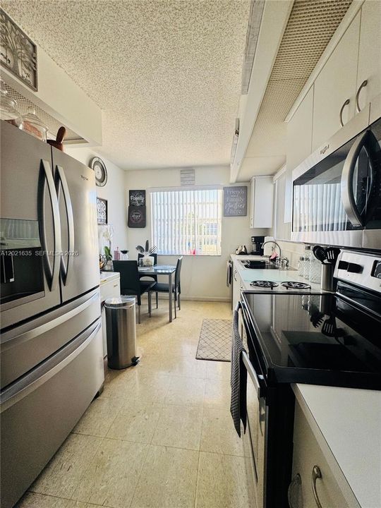 En Venta: $250,000 (2 camas, 2 baños, 1160 Pies cuadrados)