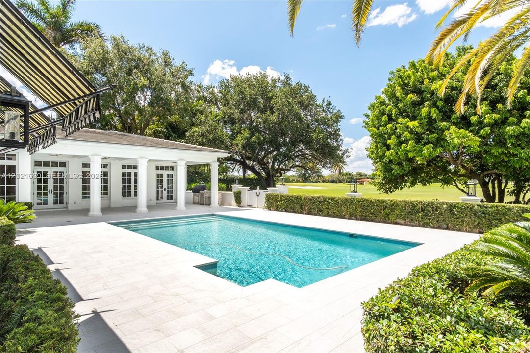 For Rent: $39,500 (5 beds, 3 baths, 6089 Square Feet)