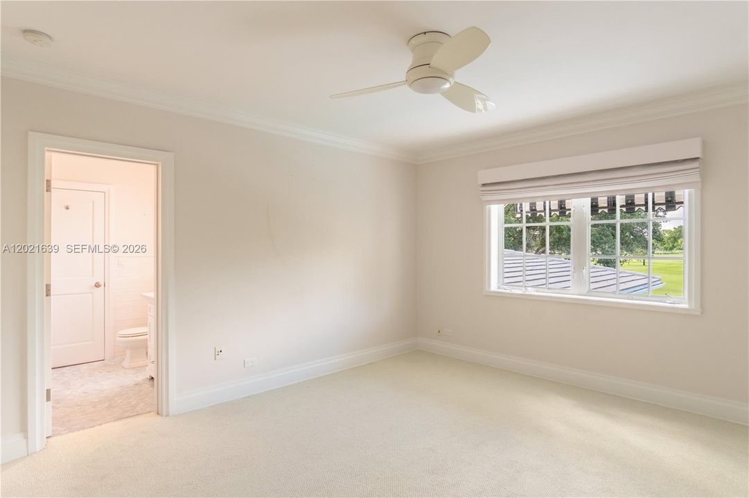 For Rent: $39,500 (5 beds, 3 baths, 6089 Square Feet)