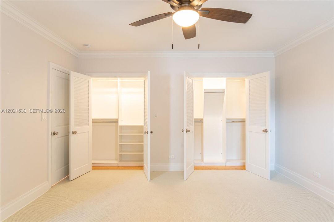 For Rent: $39,500 (5 beds, 3 baths, 6089 Square Feet)