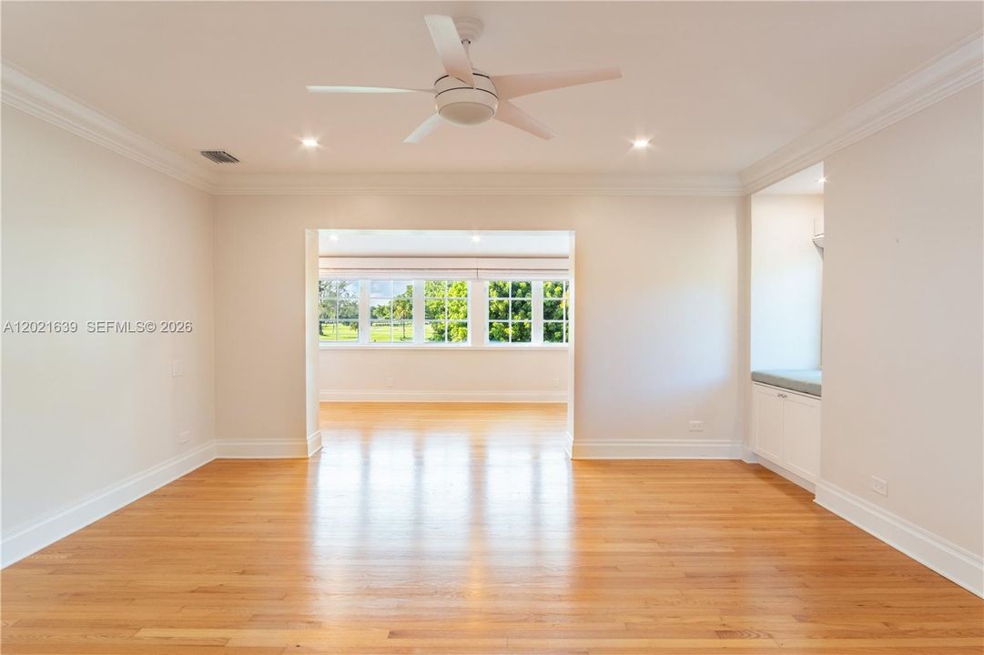 For Rent: $39,500 (5 beds, 3 baths, 6089 Square Feet)