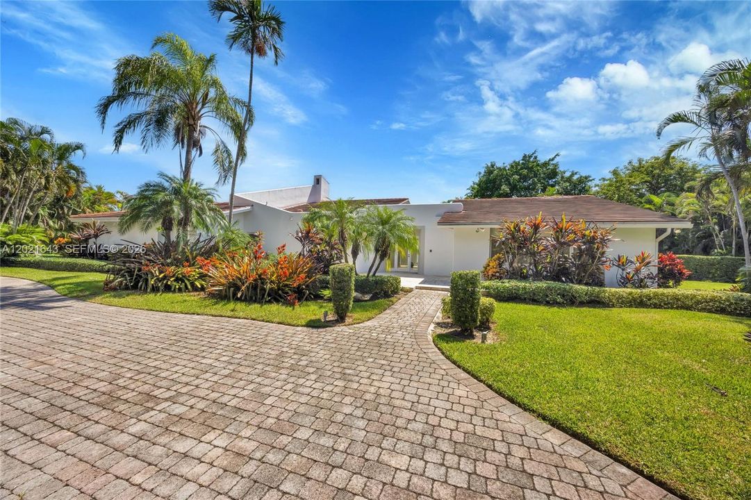 For Sale: $6,995,000 (5 beds, 4 baths, 3310 Square Feet)