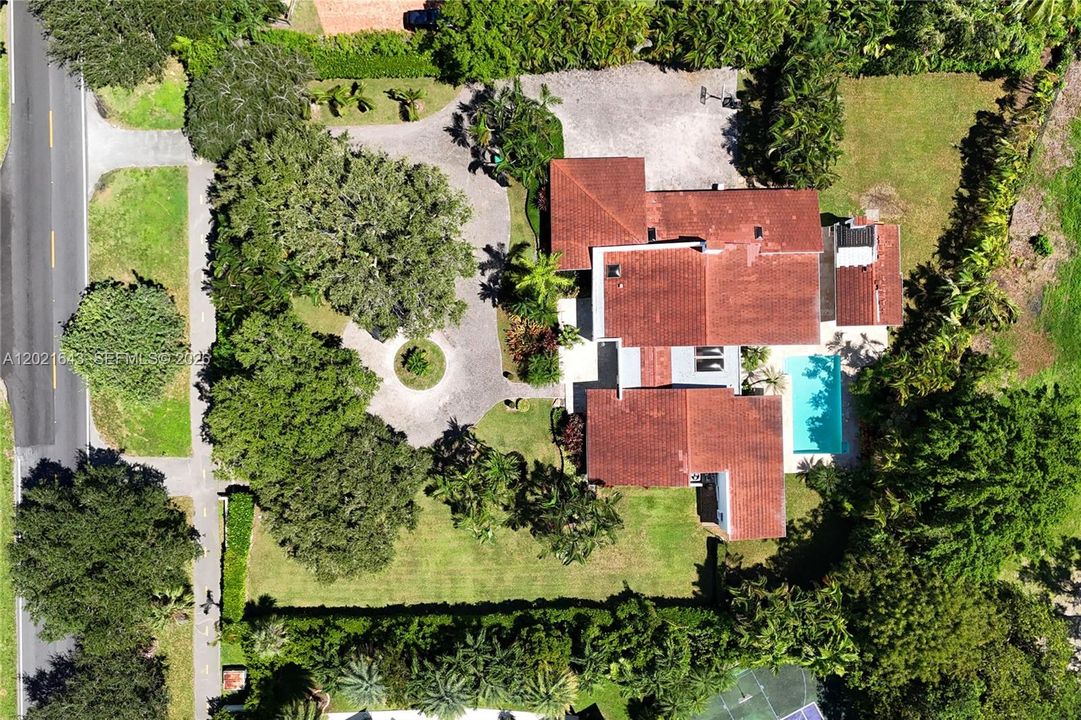 For Sale: $6,995,000 (5 beds, 4 baths, 3310 Square Feet)