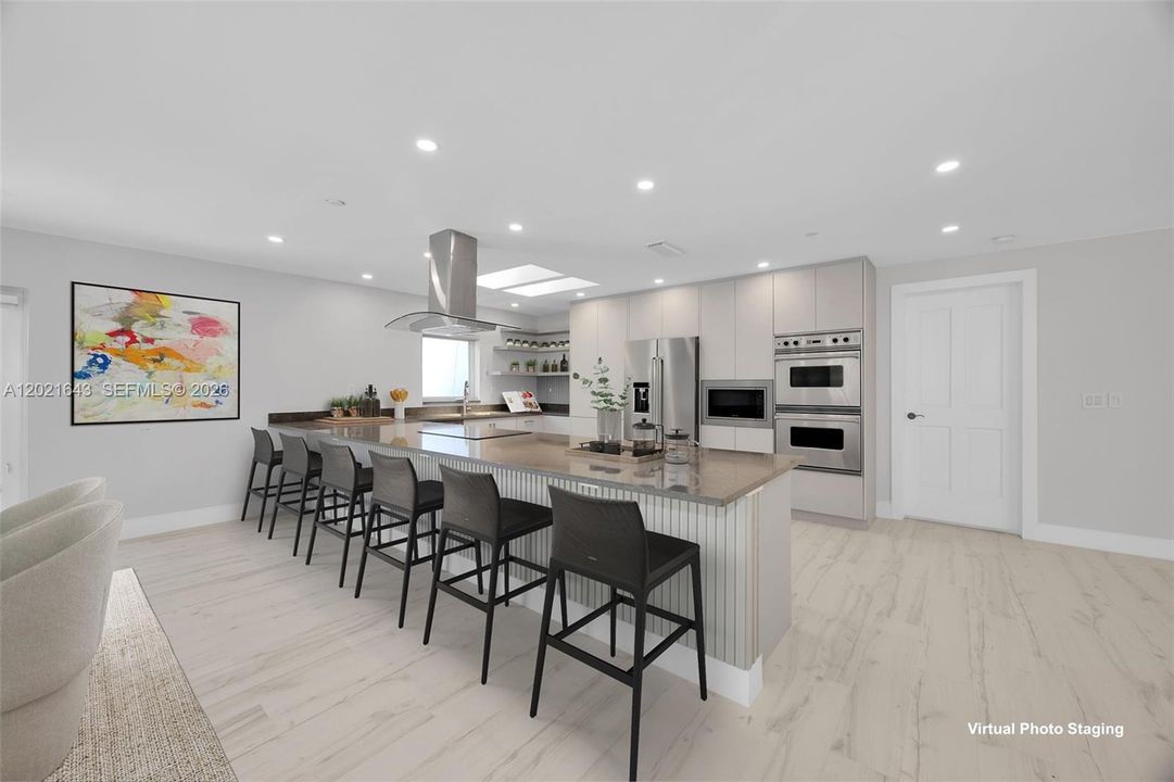 For Sale: $6,995,000 (5 beds, 4 baths, 3310 Square Feet)