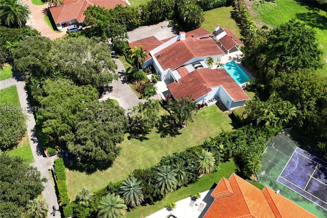For Sale: $6,995,000 (5 beds, 4 baths, 3310 Square Feet)