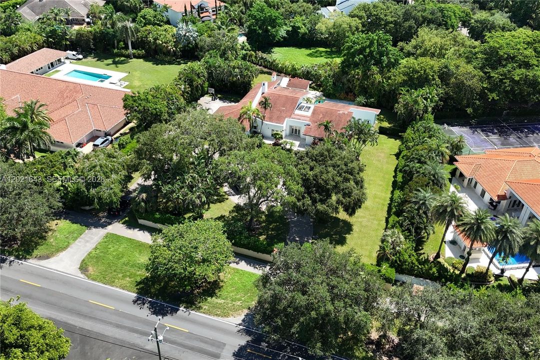 For Sale: $6,995,000 (5 beds, 4 baths, 3310 Square Feet)