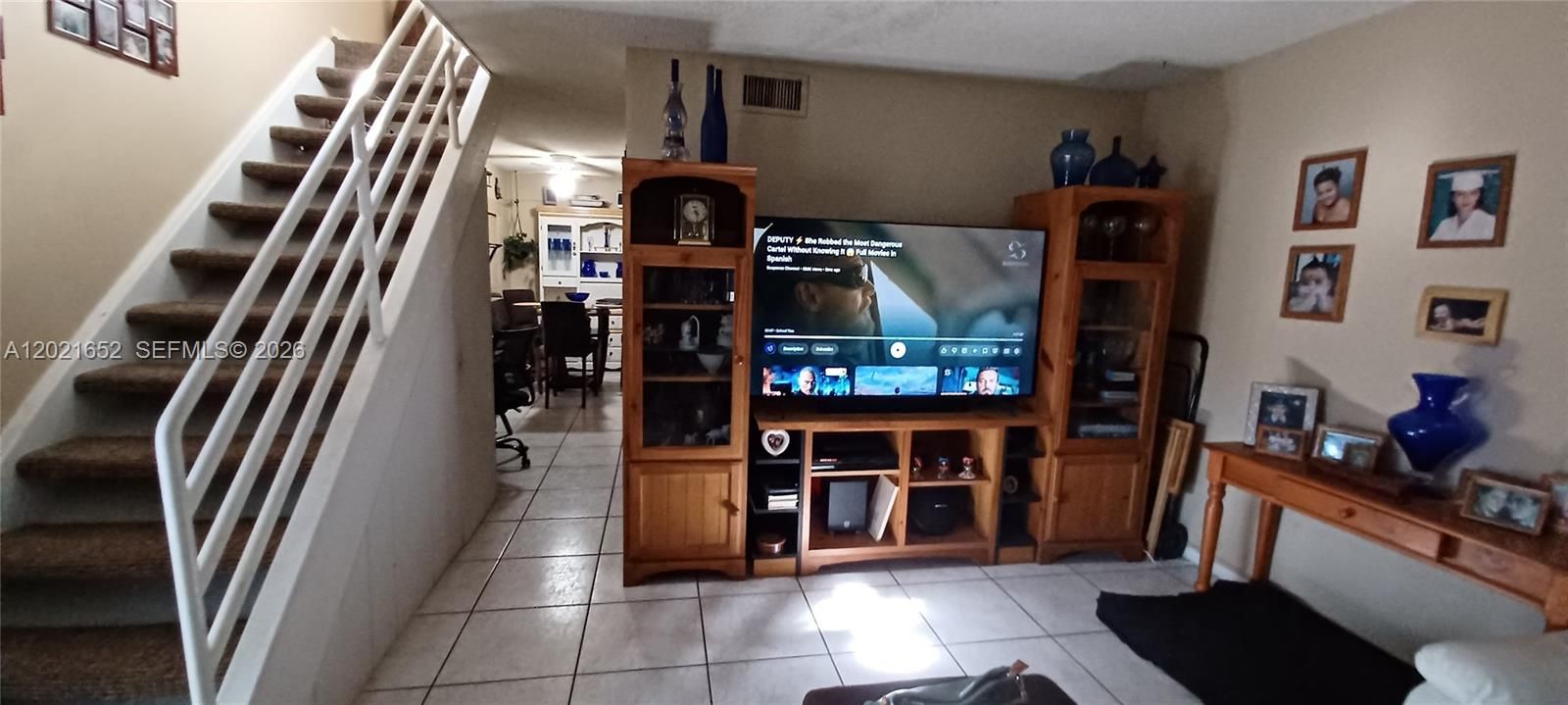 待售: $360,000 (2 贝兹, 1 浴室, 1184 平方英尺)