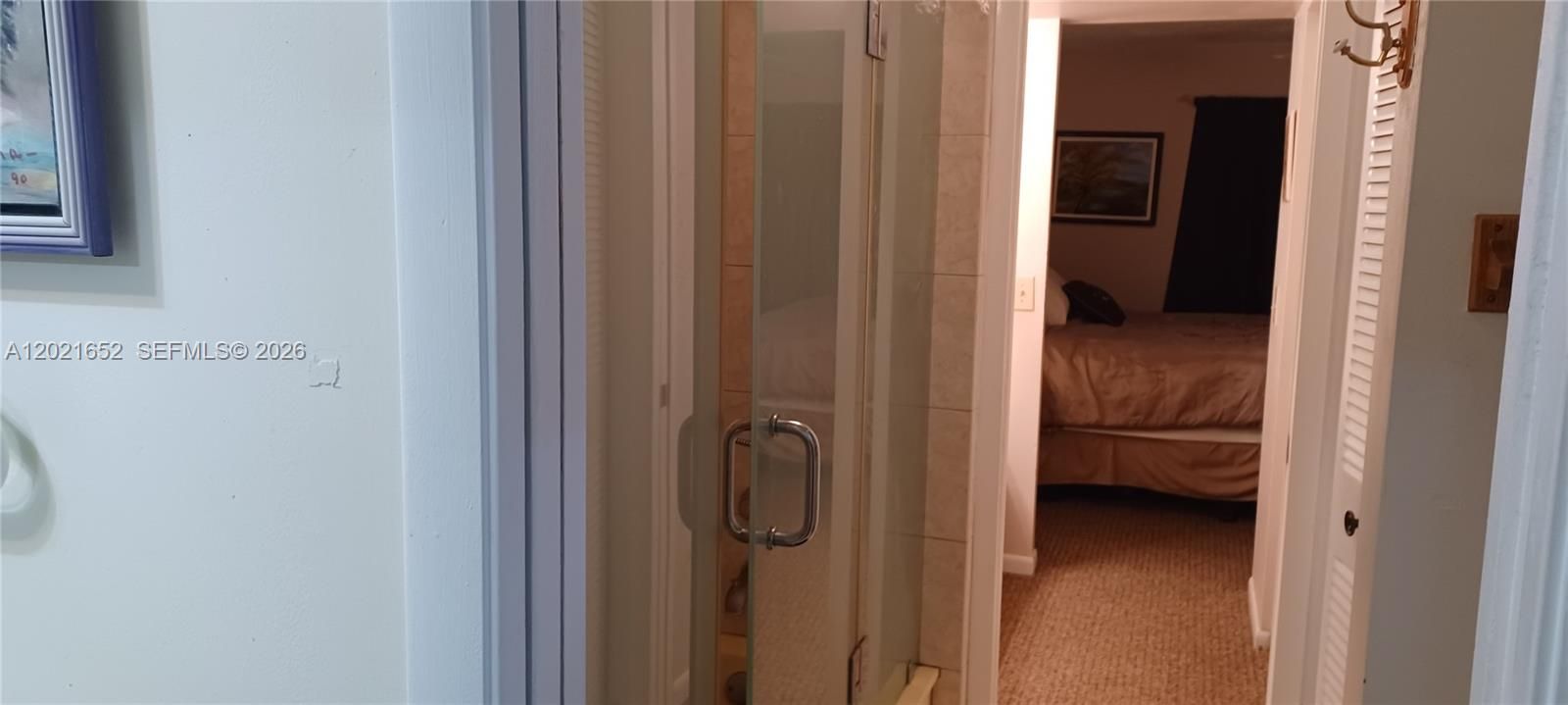 待售: $360,000 (2 贝兹, 1 浴室, 1184 平方英尺)