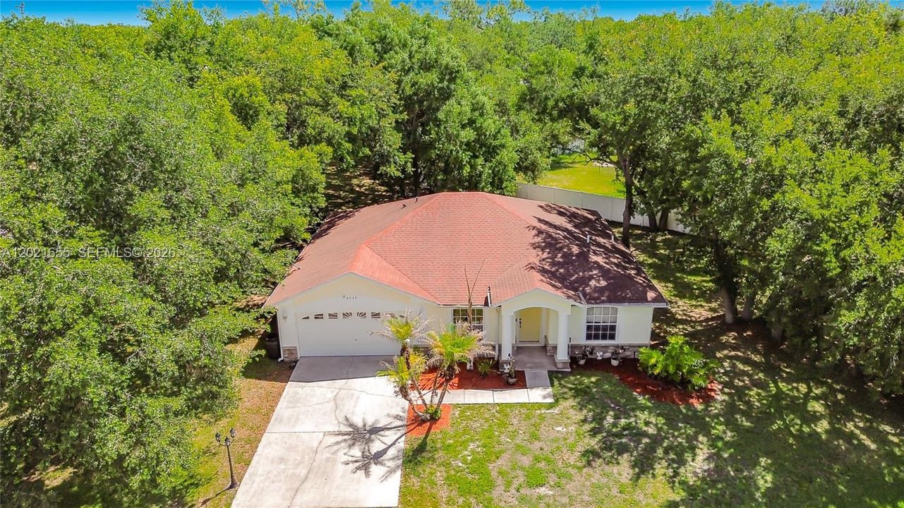 For Sale: $339,900 (3 beds, 2 baths, 1745 Square Feet)