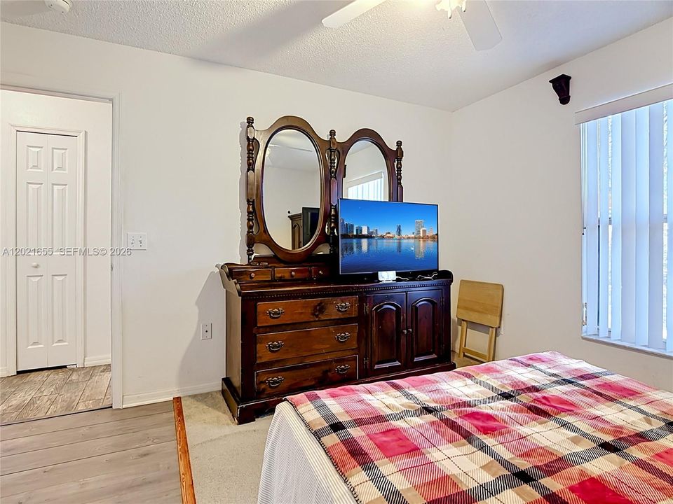 For Sale: $339,900 (3 beds, 2 baths, 1745 Square Feet)