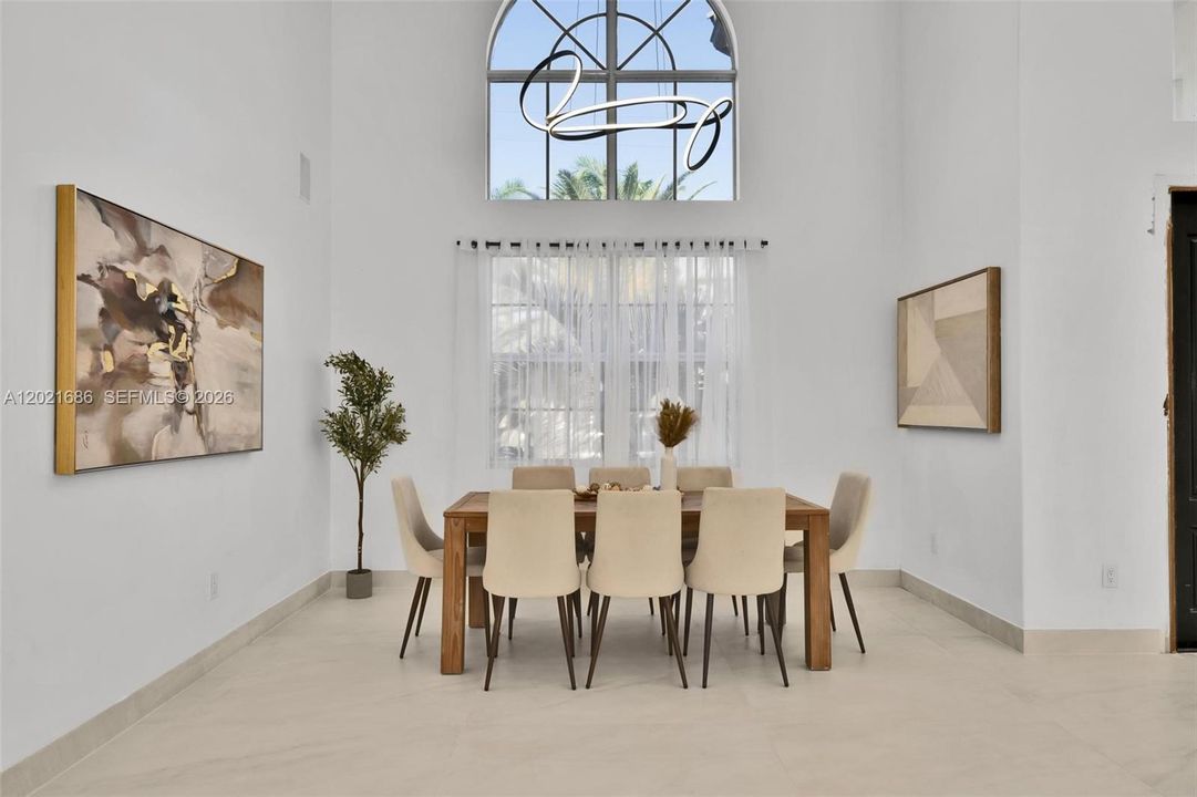 En Renta: $17,900 (5 camas, 4 baños, 3814 Pies cuadrados)