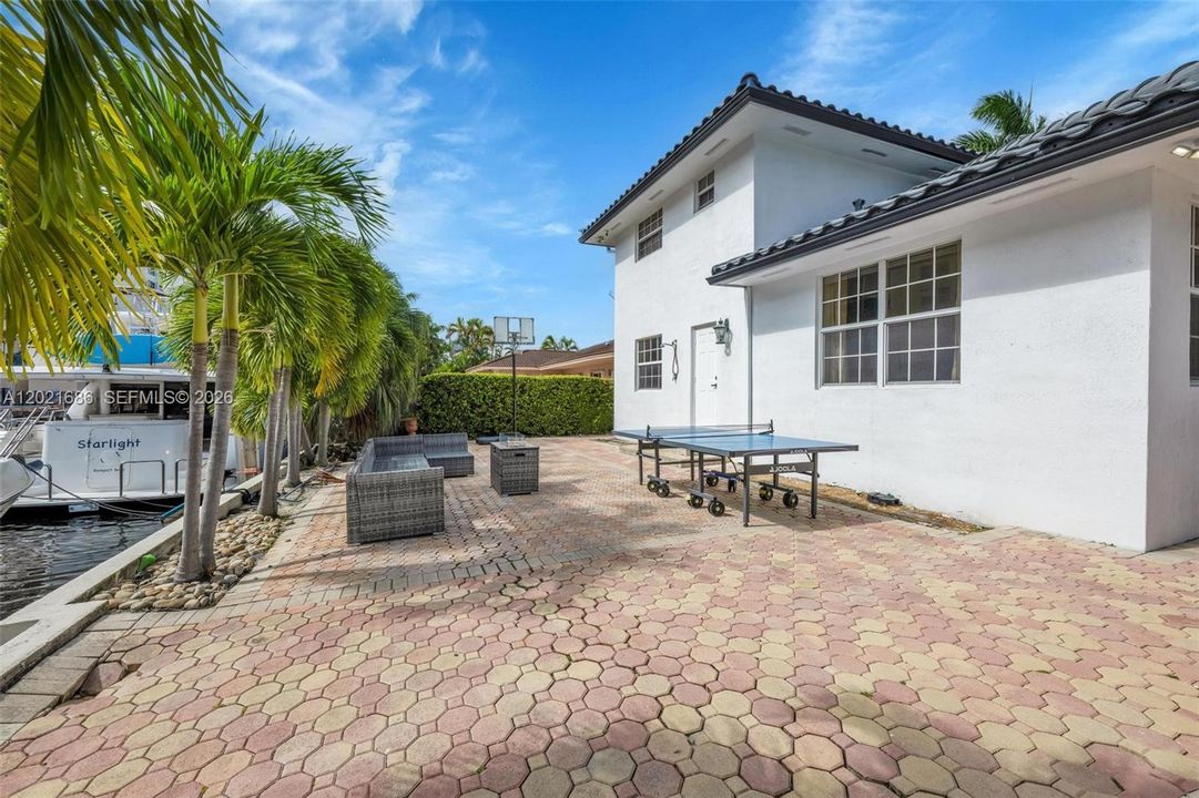 En Renta: $17,900 (5 camas, 4 baños, 3814 Pies cuadrados)
