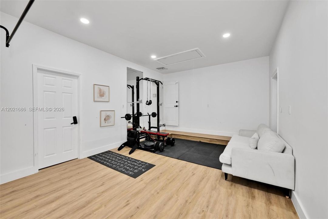 En Renta: $17,900 (5 camas, 4 baños, 3814 Pies cuadrados)