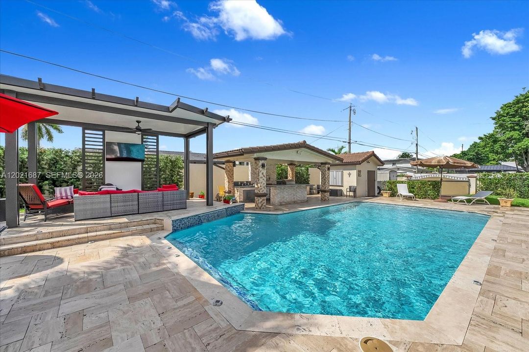 Active With Contract: $1,685,000 (4 beds, 3 baths, 2853 Square Feet)