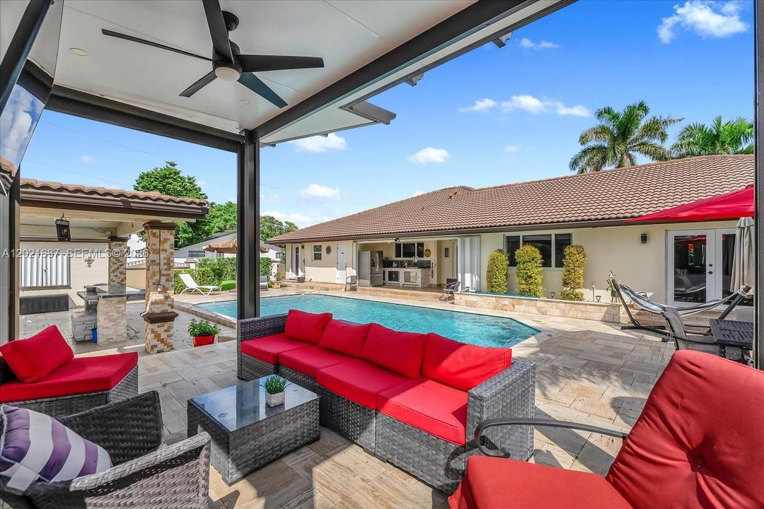 Active With Contract: $1,685,000 (4 beds, 3 baths, 2853 Square Feet)