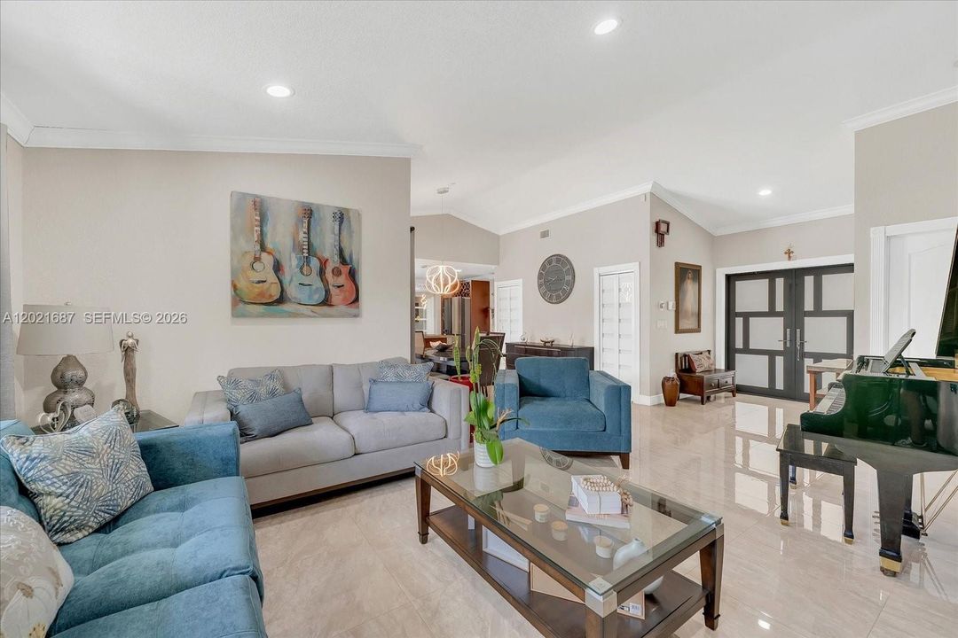 Active With Contract: $1,685,000 (4 beds, 3 baths, 2853 Square Feet)