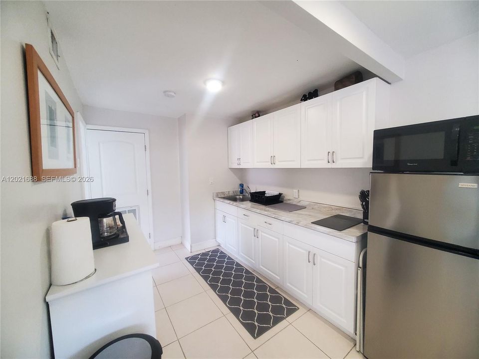 For Sale: $559,900 (3 beds, 2 baths, 1658 Square Feet)