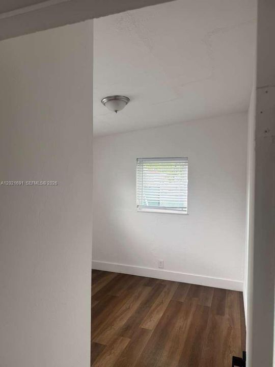For Rent: $1,800 (2 beds, 1 baths, 600 Square Feet)