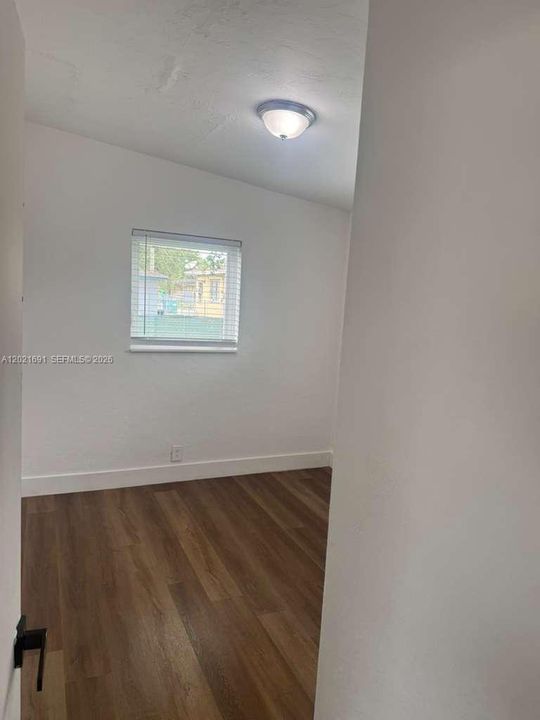 For Rent: $1,800 (2 beds, 1 baths, 600 Square Feet)