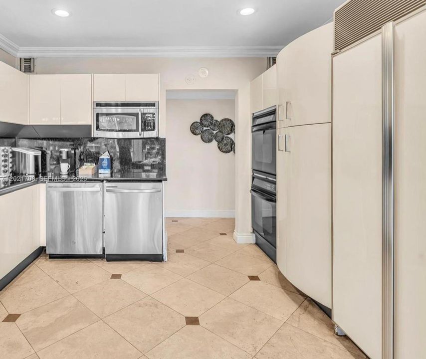 En Renta: $13,495 (6 camas, 4 baños, 3808 Pies cuadrados)