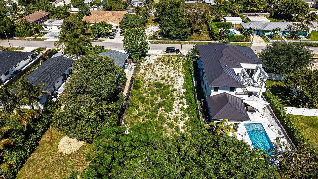 Osceola Park - 7500 sq. ft lot