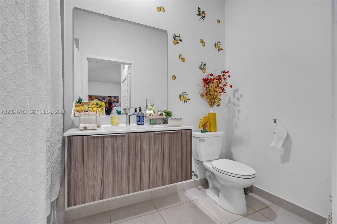 En Venta: $399,500 (2 camas, 2 baños, 1135 Pies cuadrados)