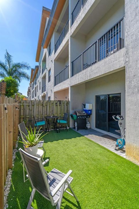 En Venta: $399,500 (2 camas, 2 baños, 1135 Pies cuadrados)