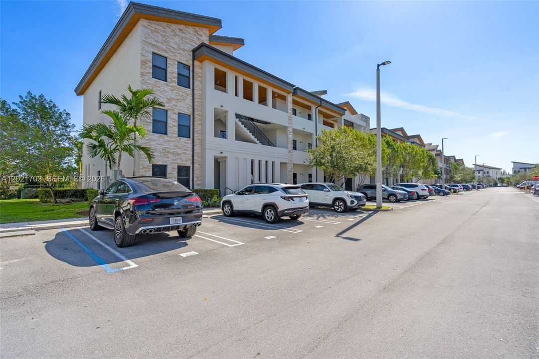 En Venta: $399,500 (2 camas, 2 baños, 1135 Pies cuadrados)
