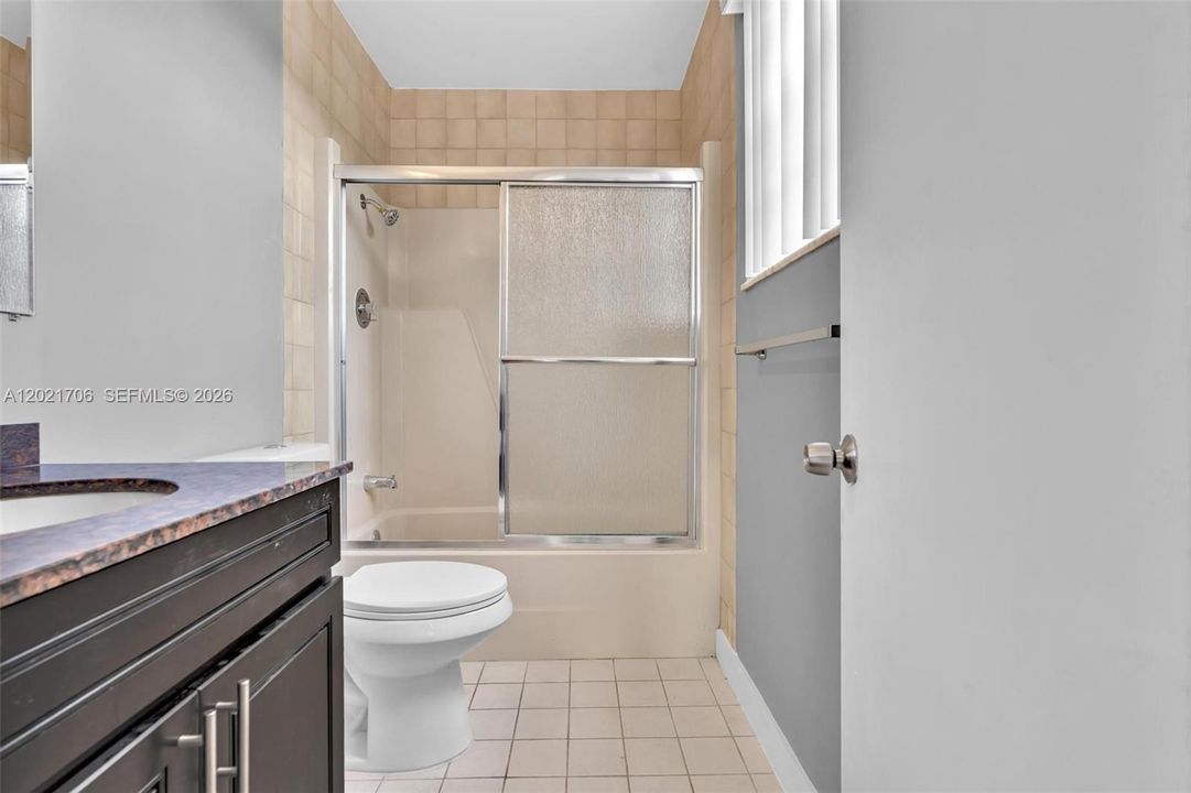 For Sale: $599,900 (3 beds, 2 baths, 1584 Square Feet)