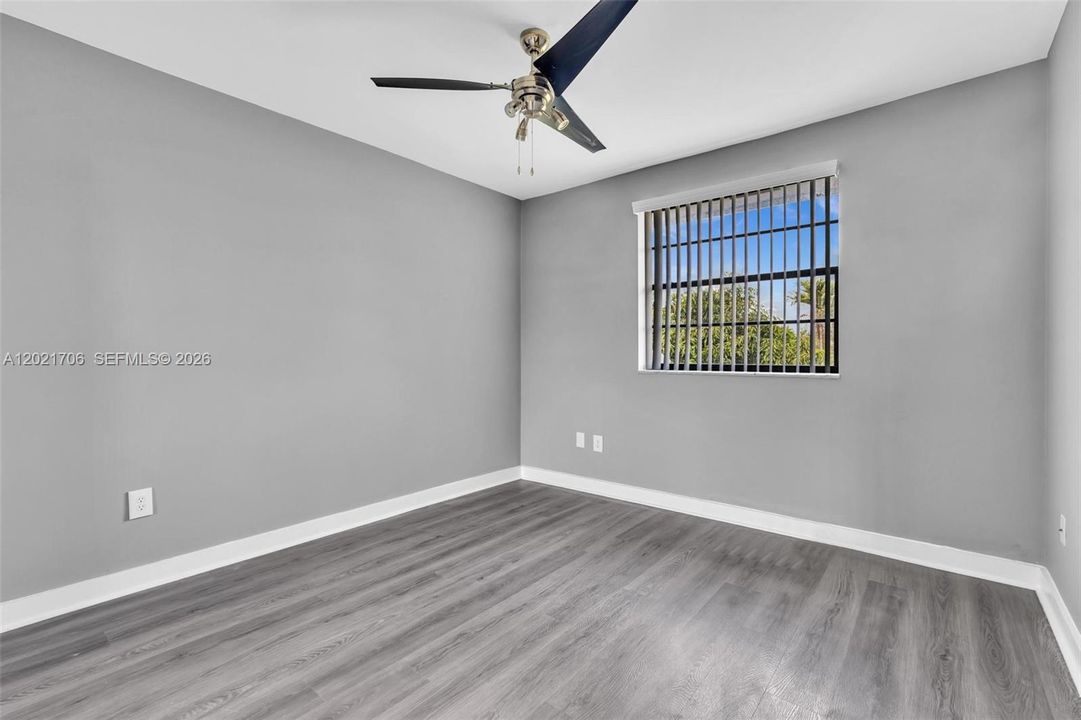 For Sale: $599,900 (3 beds, 2 baths, 1584 Square Feet)