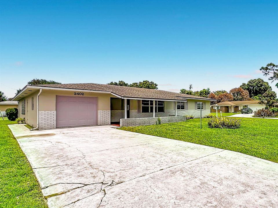 2402 Newport Drive-10