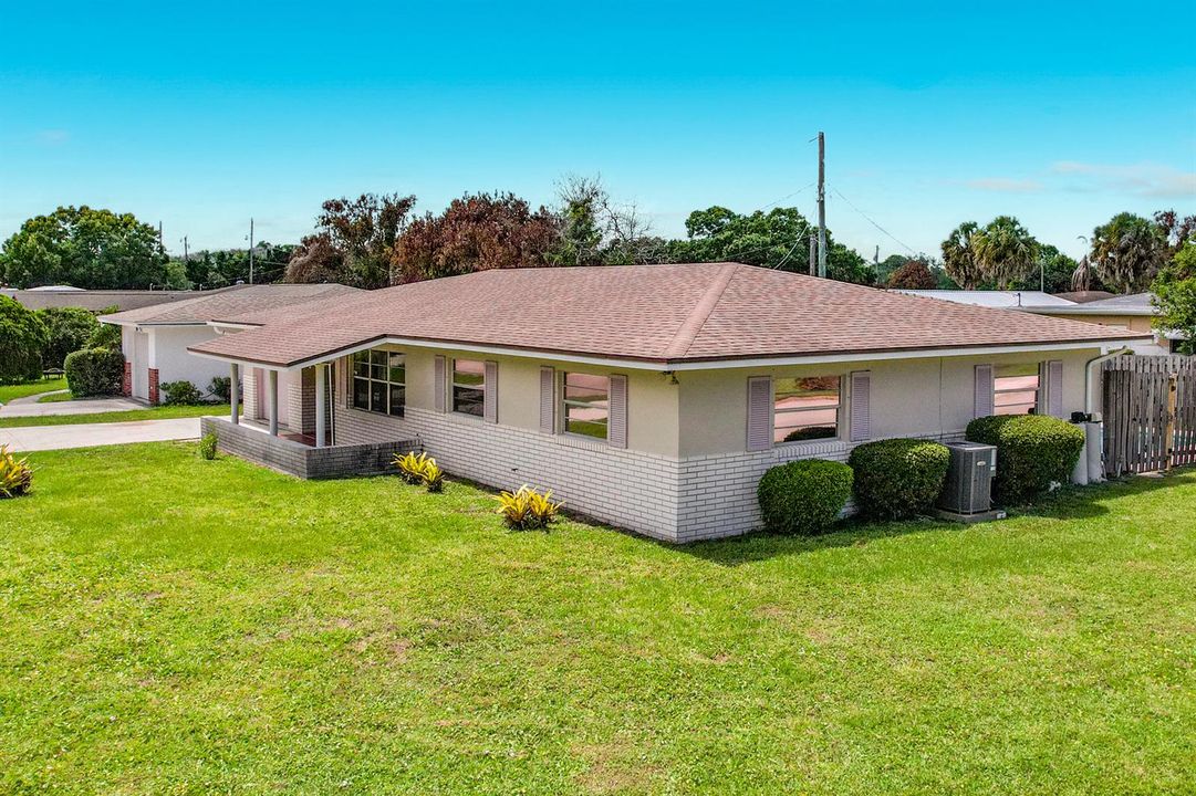 2402 Newport Drive-4