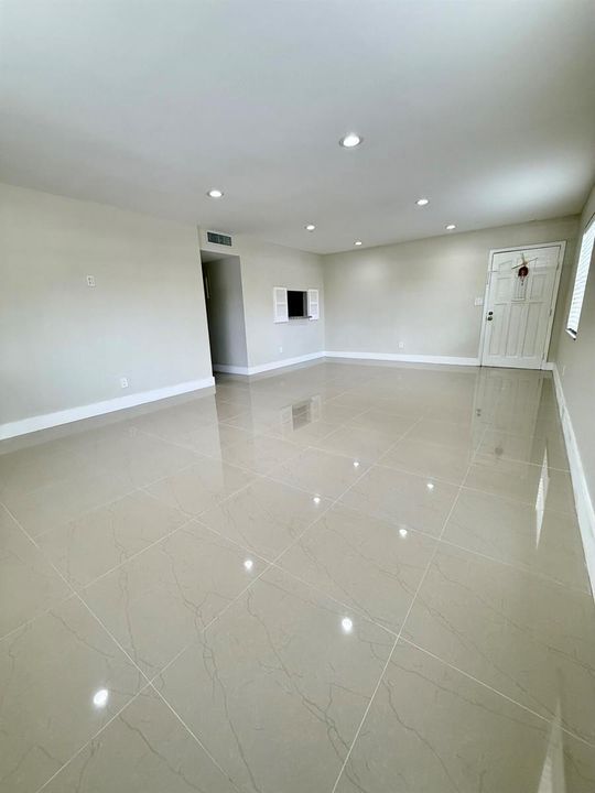 Living/Dining Room