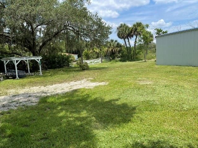 For Sale: $220,000 (1 beds, 1 baths, 800 Square Feet)