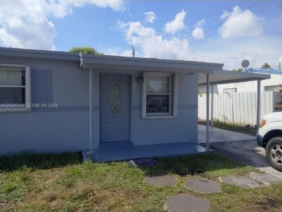 En Renta: $2,500 (3 camas, 2 baños, 1080 Pies cuadrados)
