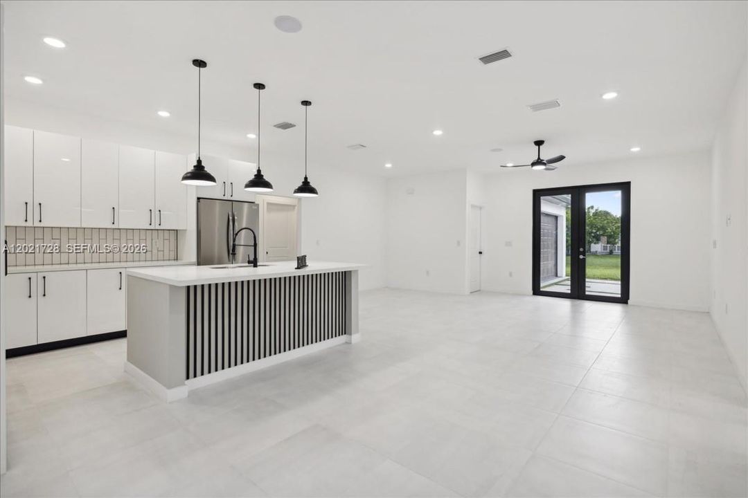 На продажу: $345,000 (3 спален, 2 ванн, 0 Квадратных фут)
