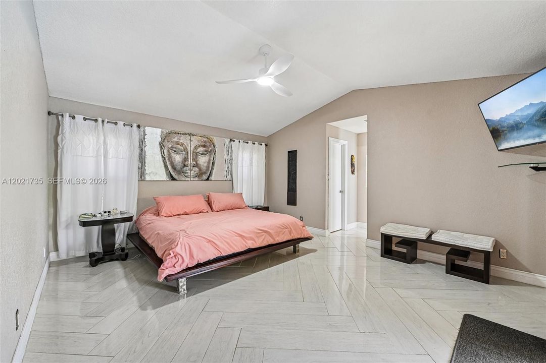 For Sale: $790,000 (4 beds, 2 baths, 2166 Square Feet)