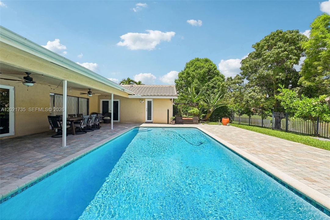 For Sale: $790,000 (4 beds, 2 baths, 2166 Square Feet)