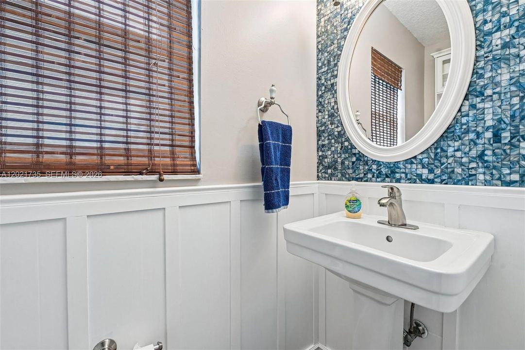 For Sale: $790,000 (4 beds, 2 baths, 2166 Square Feet)