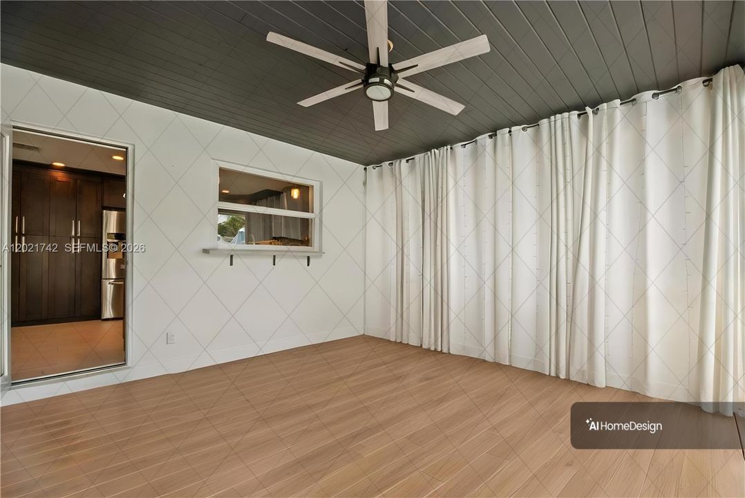 Под контрактом: $1,099,000 (4 спален, 3 ванн, 2248 Квадратных фут)