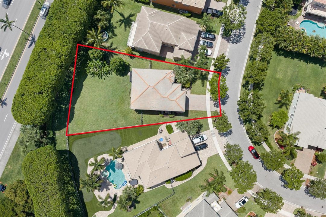 Expansive lot for swimming pool
