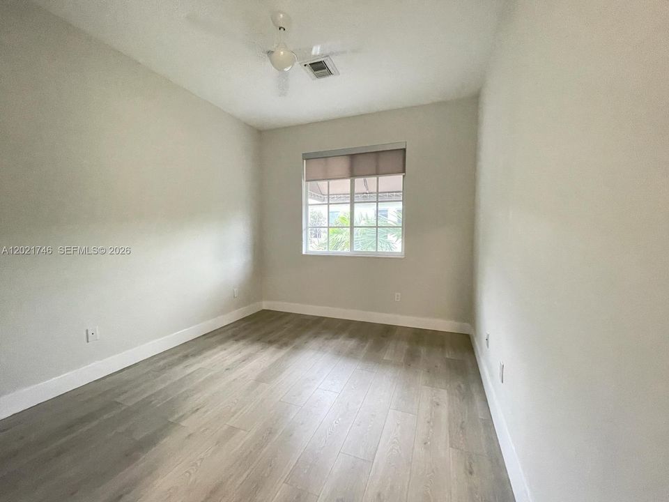 En Renta: $3,650 (3 camas, 2 baños, 1798 Pies cuadrados)