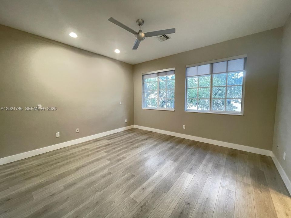 En Renta: $3,650 (3 camas, 2 baños, 1798 Pies cuadrados)