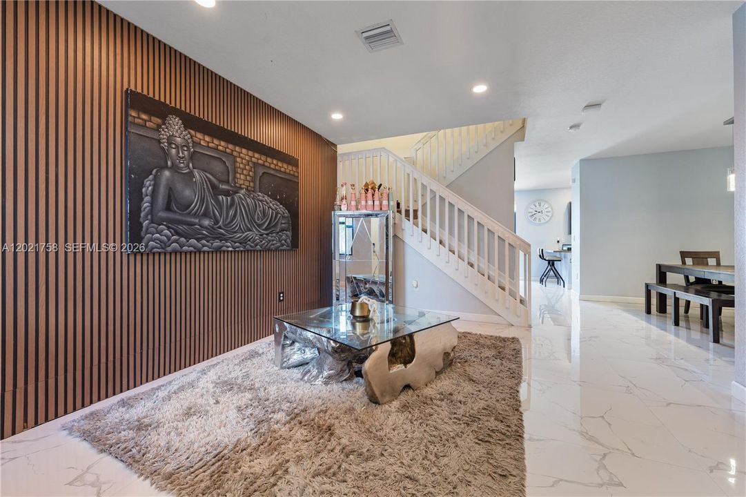 En Venta: $519,000 (3 camas, 2 baños, 1708 Pies cuadrados)