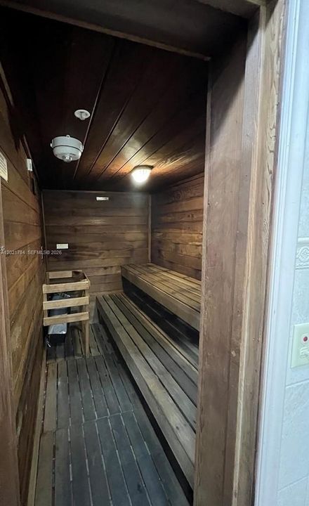 Activo con contrato: $4,000 (2 camas, 2 baños, 1248 Pies cuadrados)